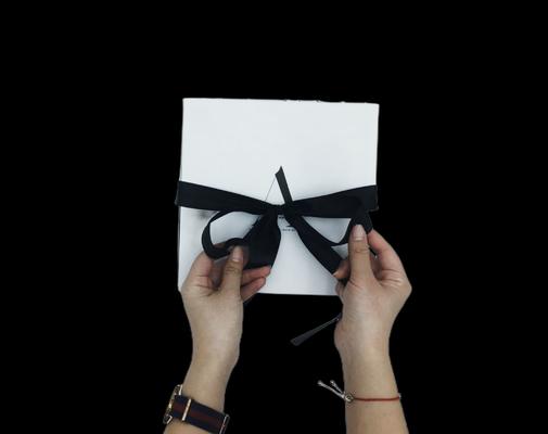Dişli Şerit Çift Açılış Yarım Katlı Grafiti Noel Hediye Kutusu Yumurta Paketleme